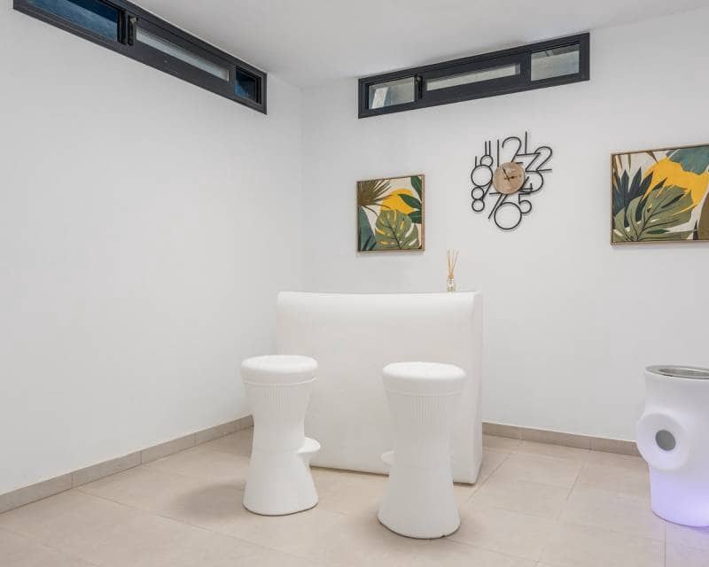 2 slaapkamer Villa te koop in La Manga del Mar Menor met zwembad garage - € 455.000 (Ref: 8408785)