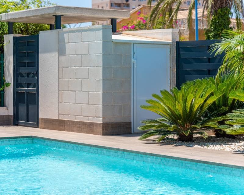 2 slaapkamer Villa te koop in La Manga del Mar Menor met zwembad garage - € 455.000 (Ref: 8408785)