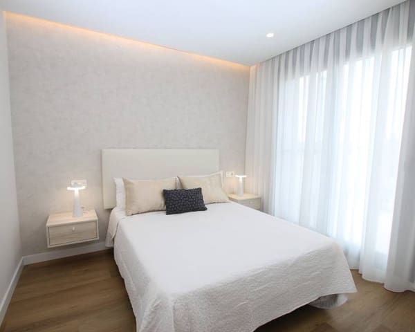 3 Zimmer Doppelhaus zu verkaufen in Pilar de la Horadada ciudad, Pilar de la Horadada mit Pool Garage - 600.000 € (Ref: 8420091)