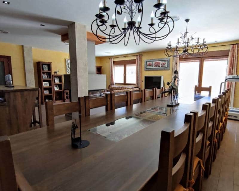 5 chambre Villa/Maison à vendre à Aspe avec piscine garage - 850 000 € (Ref: 8420215)