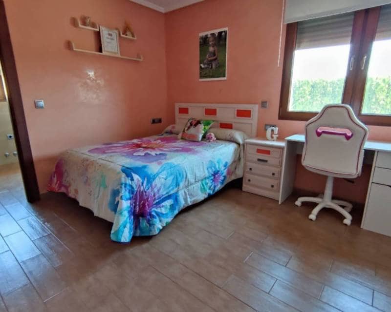 5 chambre Villa/Maison à vendre à Aspe avec piscine garage - 850 000 € (Ref: 8420215)