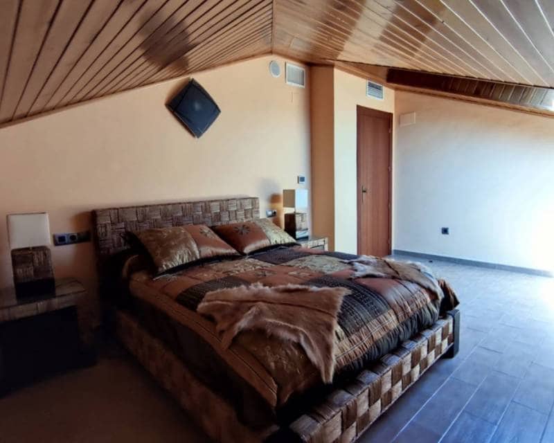 5 chambre Villa/Maison à vendre à Aspe avec piscine garage - 850 000 € (Ref: 8420215)