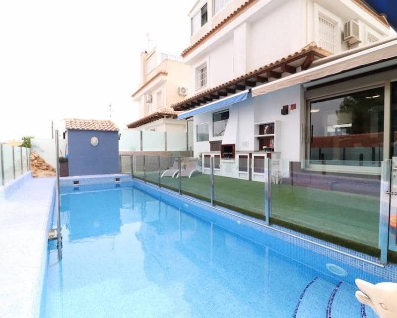 3 makuuhuone Huvila myytävänä paikassa Orihuela Costa mukana uima-altaan - 460 000 € (Ref: 8426791)