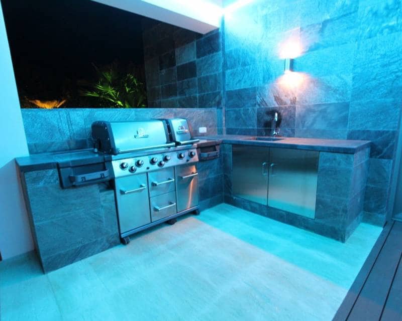 4 makuuhuone Huvila myytävänä paikassa Calpe / Calp mukana uima-altaan 
autotalli - 1 890 000 € (Ref: 8444565)