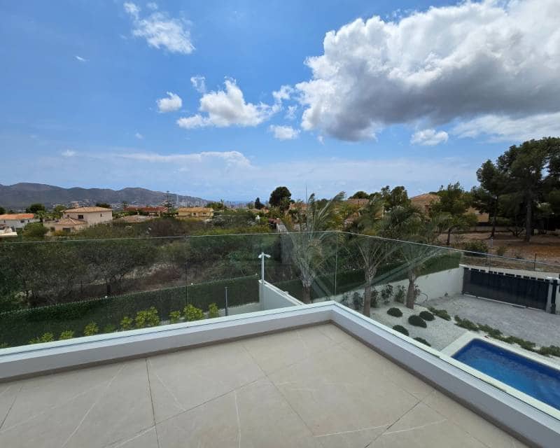 4 soveværelse Semi-Rækkehus til salg i La Nucia med swimmingpool garage - € 1.150.000 (Ref: 8478688)