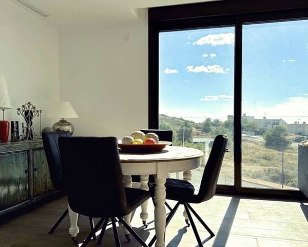 3 Zimmer Villa zu verkaufen in Golf Bahía, Finestrat mit Pool Garage - 735.000 € (Ref: 8481199)