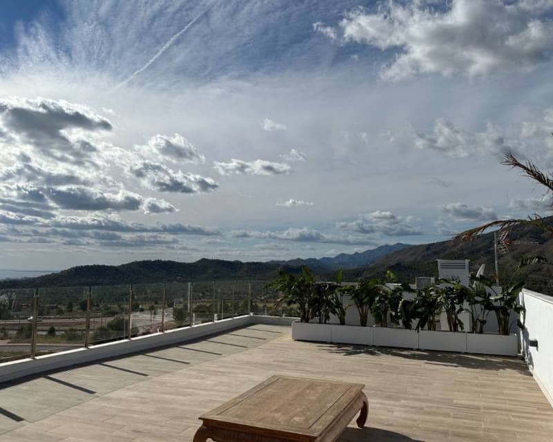 3 Zimmer Villa zu verkaufen in Finestrat mit Pool Garage - 735.000 € (Ref: 8481199)