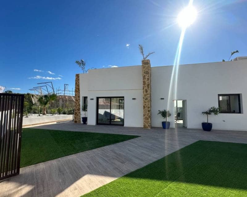 3 Zimmer Villa zu verkaufen in Finestrat mit Pool Garage - 735.000 € (Ref: 8481199)