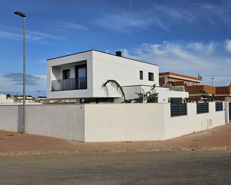 4 bedroom Villa for sale in San Javier with pool garage - € 750,000 (Ref: 8481416)