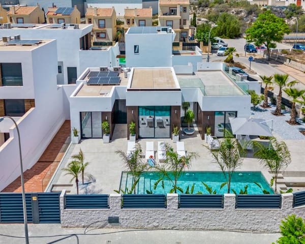 Chalet de 3 habitaciones en El Campello en venta con piscina garaje - 1.390.000 € (Ref: 8488250)