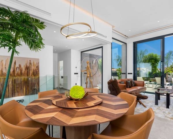 Chalet de 3 habitaciones en El Campello en venta con piscina garaje - 1.390.000 € (Ref: 8488250)