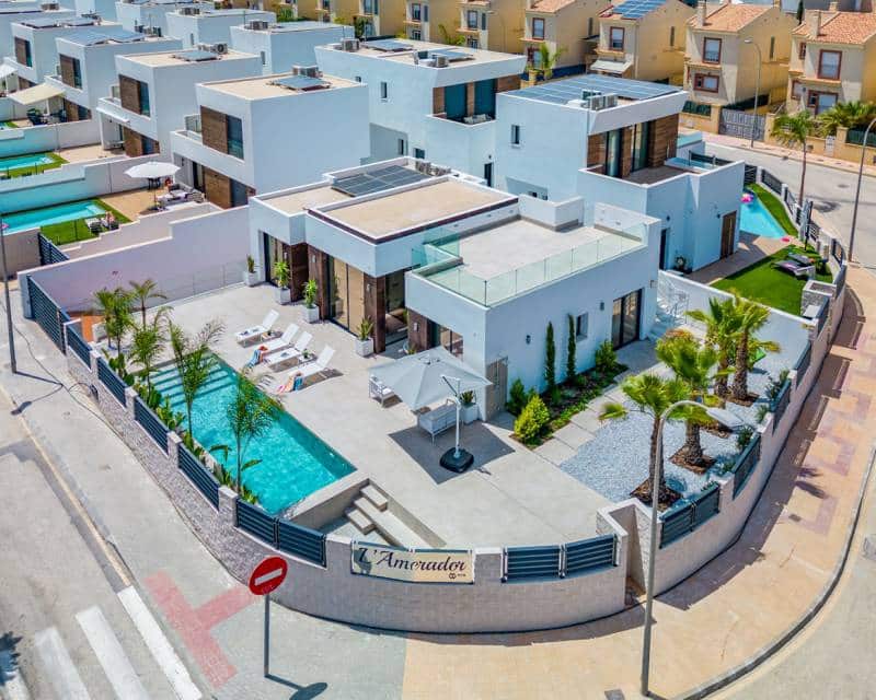 3 Zimmer Villa zu verkaufen in El Campello mit Pool Garage - 1.390.000 € (Ref: 8488250)