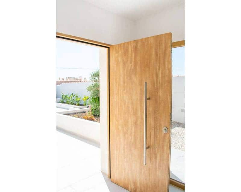 4 bedroom Villa for sale in Torrevieja with pool garage - € 749,000 (Ref: 8497920)