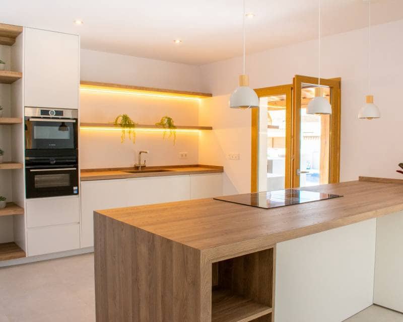 4 bedroom Villa for sale in Torrevieja with pool garage - € 749,000 (Ref: 8497920)