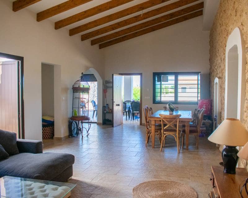 3 soveværelse Villa til salg i El Raso med swimmingpool - € 595.000 (Ref: 8506894)