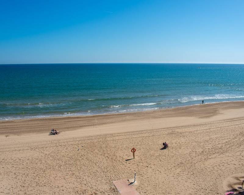 Kommersiell til salgs i Guardamar del Segura - € 415 000 (Ref: 8517315)