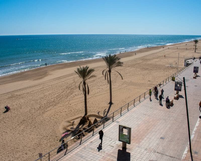 Kommersiell til salgs i Guardamar del Segura - € 415 000 (Ref: 8517315)