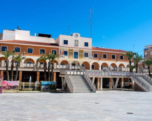 Commercial for sale in Guardamar Playa, Guardamar del Segura - € 415,000 (Ref: 8517315)