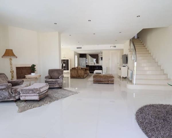 3 bedroom Villa for sale in Ciudad Quesada, Rojales with pool garage - € 860,000 (Ref: 8520483)