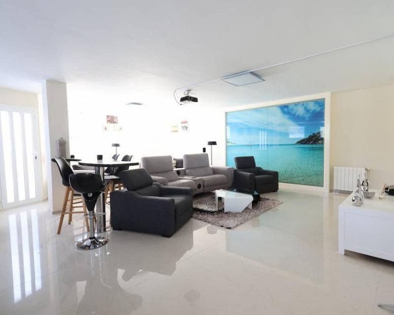 3 bedroom Villa for sale in Ciudad Quesada with pool garage - € 860,000 (Ref: 8520483)