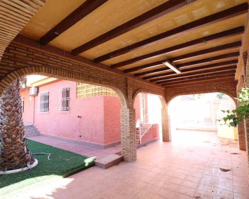 5 soveværelse Villa til salg i Cabo Roig med swimmingpool garage - € 760.000 (Ref: 8531114)
