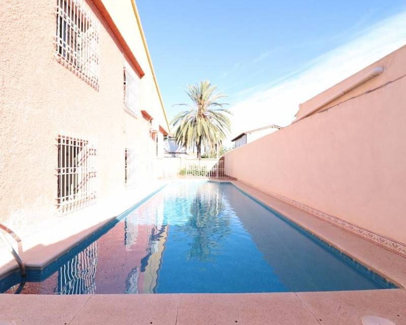 5 soveværelse Villa til salg i Cabo Roig med swimmingpool garage - € 760.000 (Ref: 8531114)