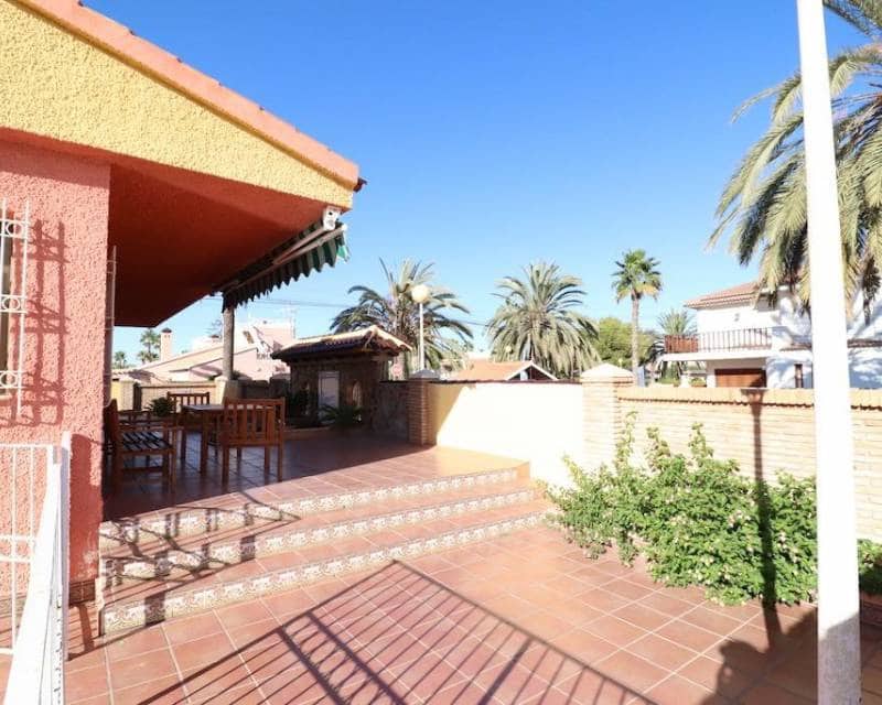 5 soveværelse Villa til salg i Cabo Roig med swimmingpool garage - € 760.000 (Ref: 8531114)