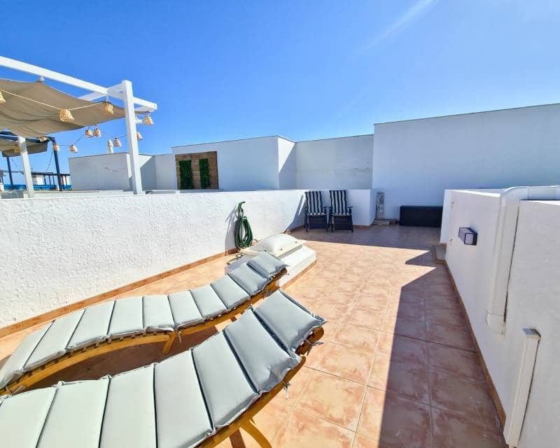 3 soverom Rekkehus til salgs i Torrevieja med svømmebasseng garasje - € 299 000 (Ref: 8533101)