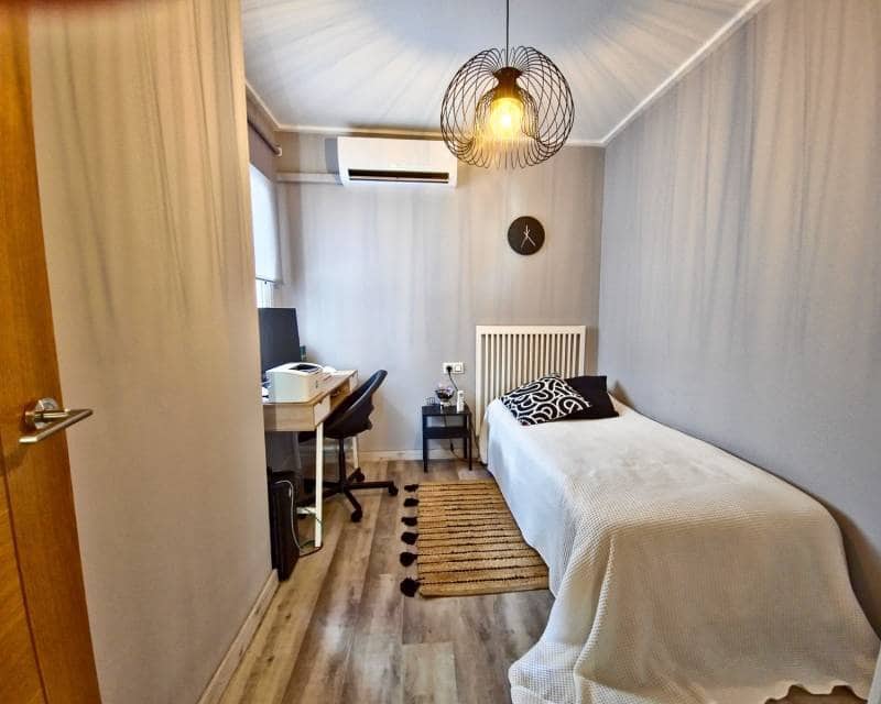 3 soverom Rekkehus til salgs i Torrevieja med svømmebasseng garasje - € 299 000 (Ref: 8533101)