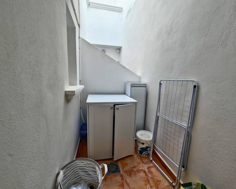 3 soverom Rekkehus til salgs i Torrevieja med svømmebasseng garasje - € 299 000 (Ref: 8533101)