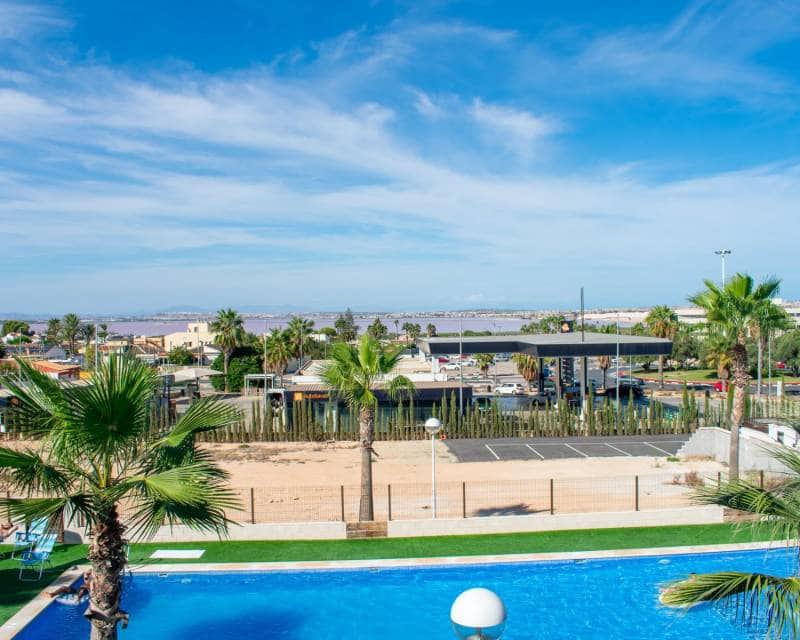 3 soverom Rekkehus til salgs i Torrevieja med svømmebasseng garasje - € 299 000 (Ref: 8533101)