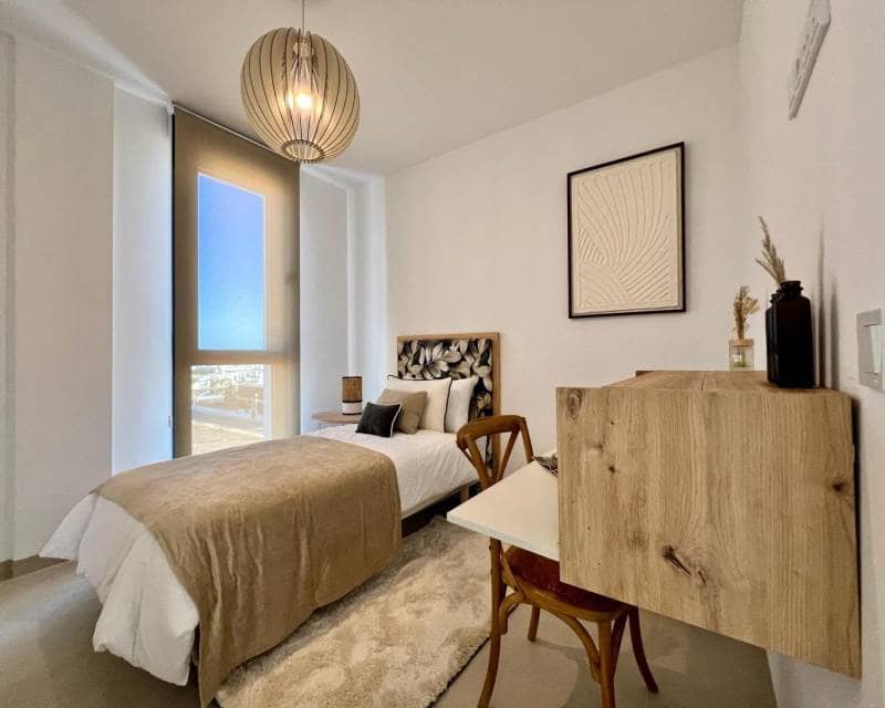 2 slaapkamer Penthouse te koop in La Manga del Mar Menor met zwembad garage - € 325.000 (Ref: 8535596)