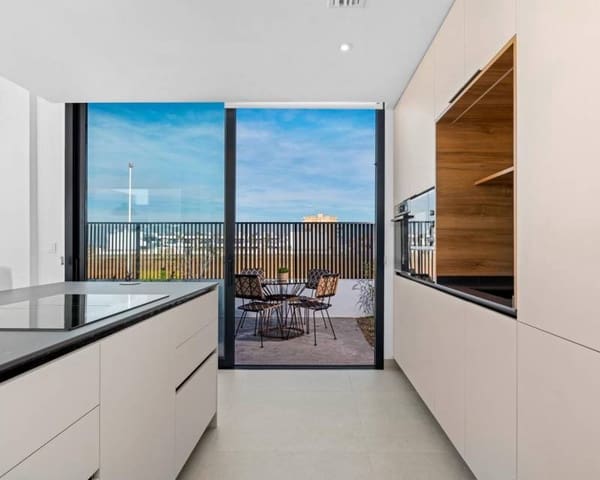 3 quarto Moradia para venda em La Manga del Mar Menor com piscina garagem - 549 000 € (Ref: 8535987)