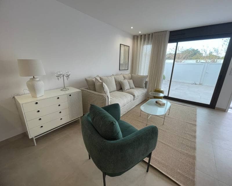 3 sypialnia Willa na sprzedaż w San Pedro del Pinatar z basenem garażem - 419 900 € (Ref: 8536982)