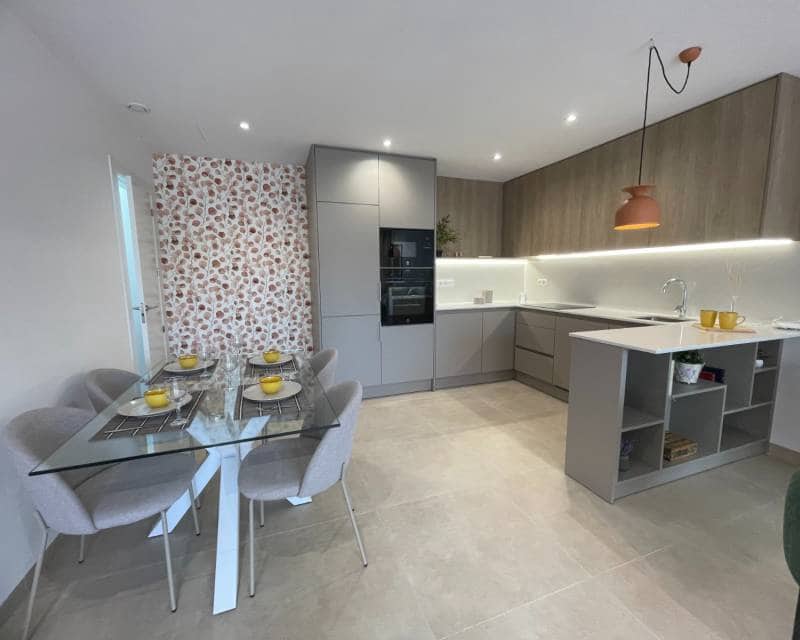 3 sypialnia Willa na sprzedaż w San Pedro del Pinatar z basenem garażem - 419 900 € (Ref: 8536982)