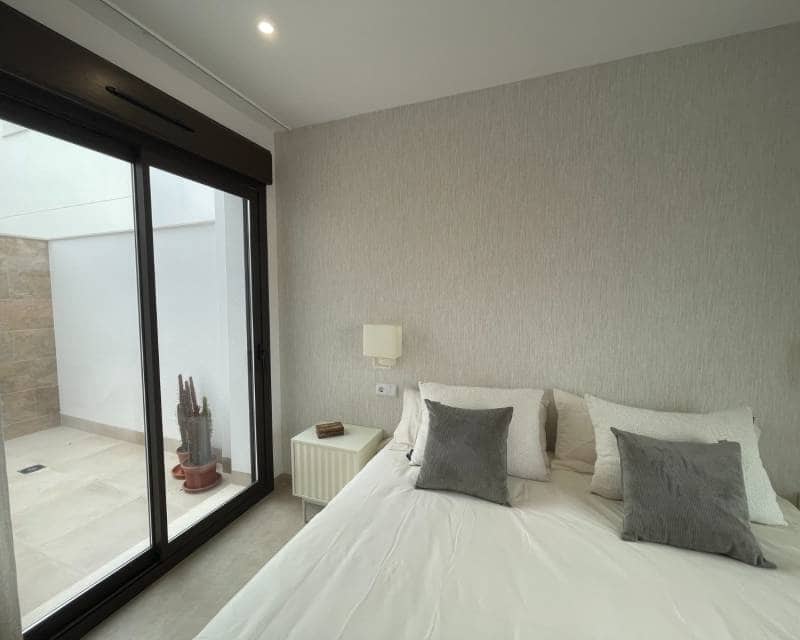 3 sypialnia Willa na sprzedaż w San Pedro del Pinatar z basenem garażem - 419 900 € (Ref: 8536982)