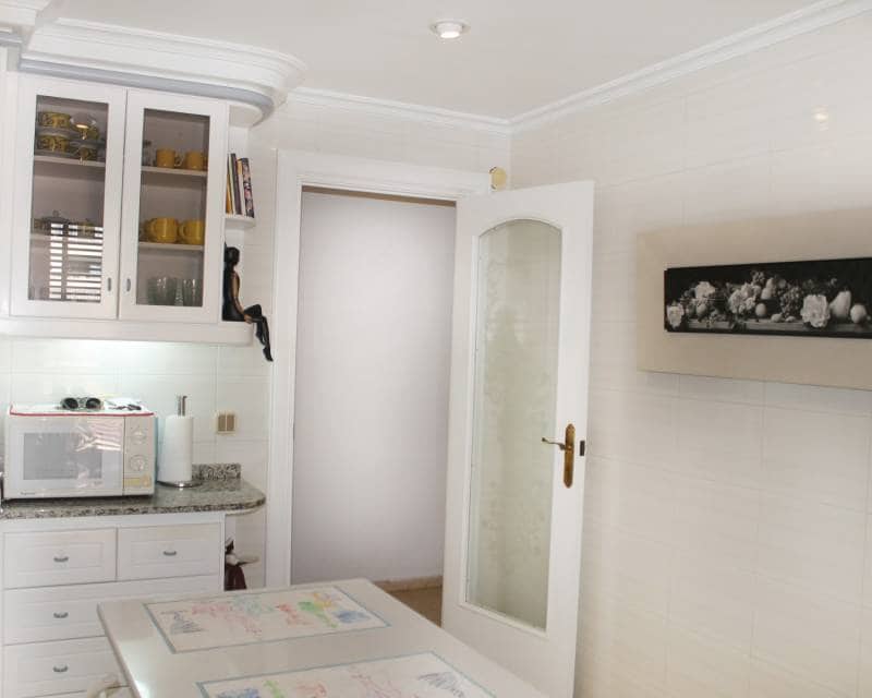 4 slaapkamer Strandappartement te koop in Santa Pola met garage - € 398.000 (Ref: 8545935)