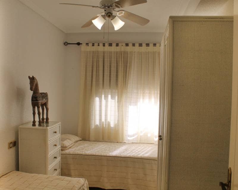 4 slaapkamer Strandappartement te koop in Santa Pola met garage - € 398.000 (Ref: 8545935)