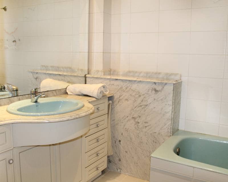 4 slaapkamer Strandappartement te koop in Santa Pola met garage - € 398.000 (Ref: 8545935)