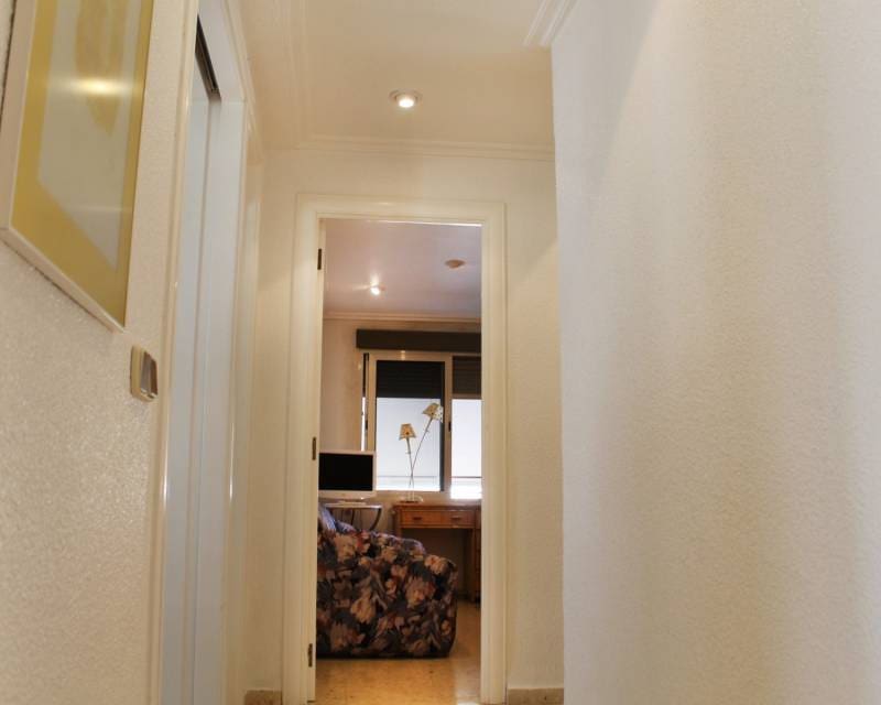 4 slaapkamer Strandappartement te koop in Santa Pola met garage - € 398.000 (Ref: 8545935)