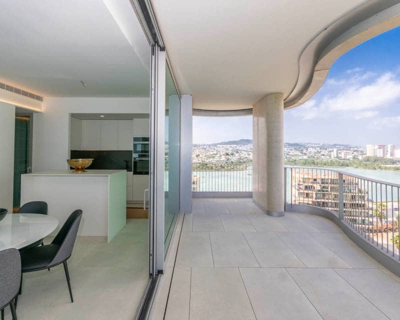 Apartamento de 4 habitaciones en Calpe / Calp en venta con piscina garaje - 1.600.000 € (Ref: 8550008)