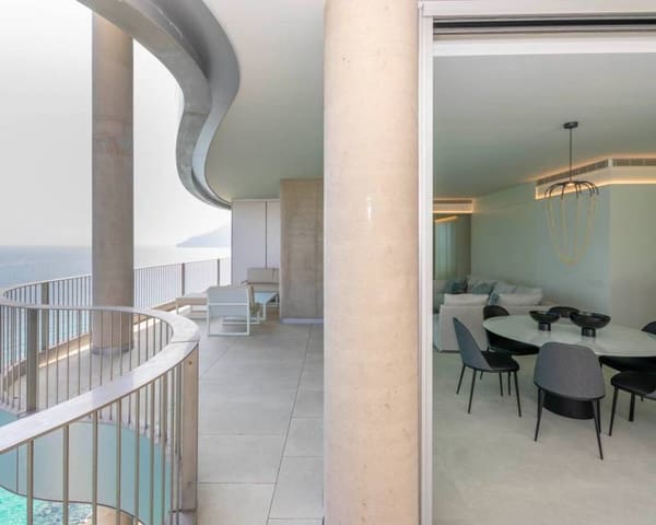 Apartamento de 4 habitaciones en Playa Arenal - Bol, Calpe / Calp en venta con piscina garaje - 1.600.000 € (Ref: 8550008)