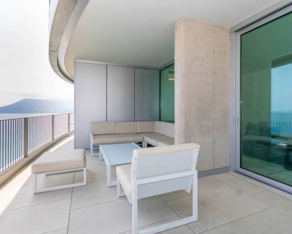 Apartamento de 4 habitaciones en Playa Arenal - Bol, Calpe / Calp en venta con piscina garaje - 1.600.000 € (Ref: 8550008)