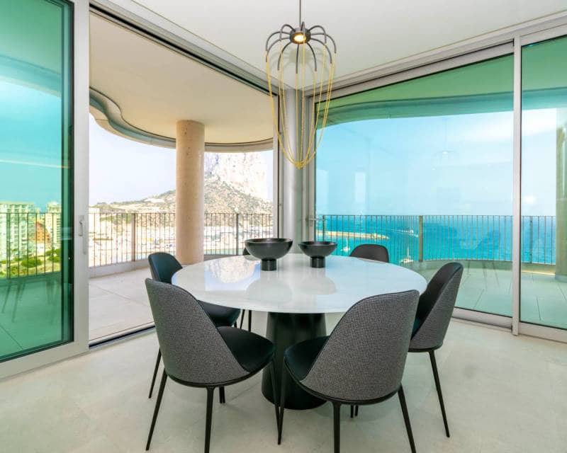 Apartamento de 4 habitaciones en Calpe / Calp en venta con piscina garaje - 1.600.000 € (Ref: 8550008)