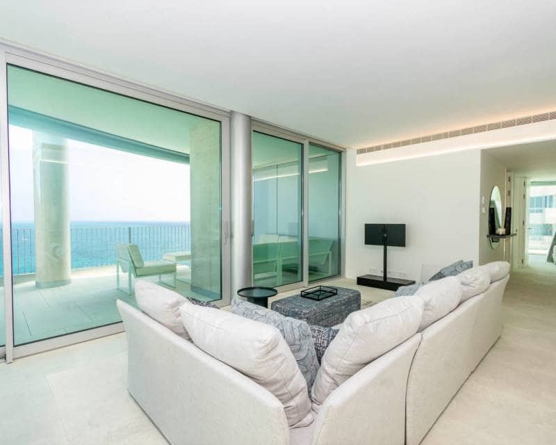 Apartamento de 4 habitaciones en Calpe / Calp en venta con piscina garaje - 1.600.000 € (Ref: 8550008)