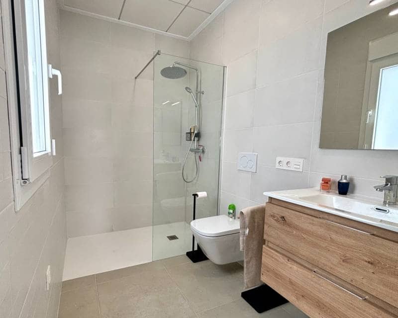 Chalet de 3 habitaciones en Benijófar en venta con piscina garaje - 478.732 € (Ref: 8598119)