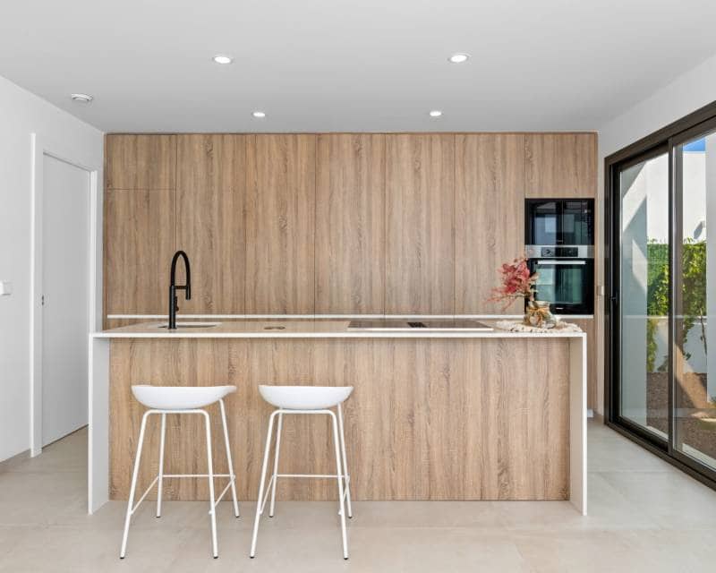 3 Zimmer Villa zu verkaufen in Los Alcazares mit Pool Garage - 749.900 € (Ref: 8609204)