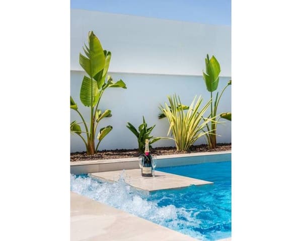 3 Zimmer Villa zu verkaufen in Las Lomas de Rame - Bahía Bella, Los Alcázares mit Pool Garage - 749.900 € (Ref: 8609204)