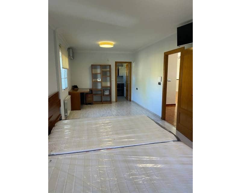 4 bedroom Villa for sale in Torrevieja with pool garage - € 589,000 (Ref: 8611734)