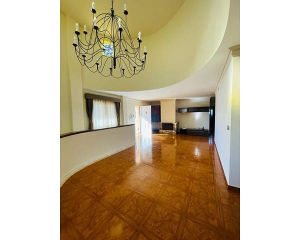 4 chambre Villa/Maison à vendre à Los Balcones - Los Altos, Torrevieja avec piscine garage - 589 000 € (Ref: 8611734)